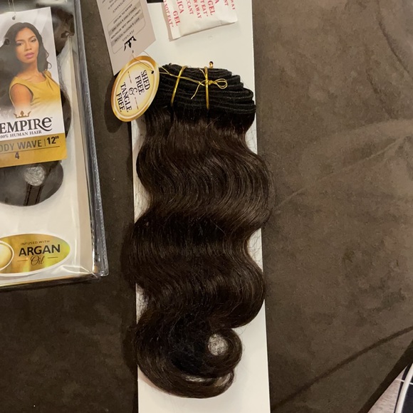 Sew in hair - Picture 3 of 6